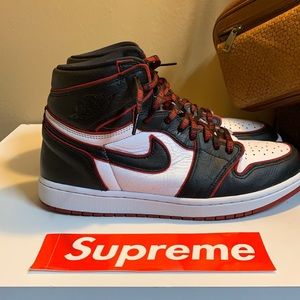Jordan 1 High ‘Bloodline’